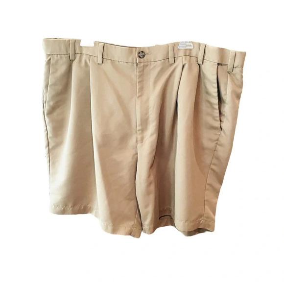 Round tree & Yorke men’s pleated front khaki shorts pockets SZ 44 tan - Picture 1 of 10